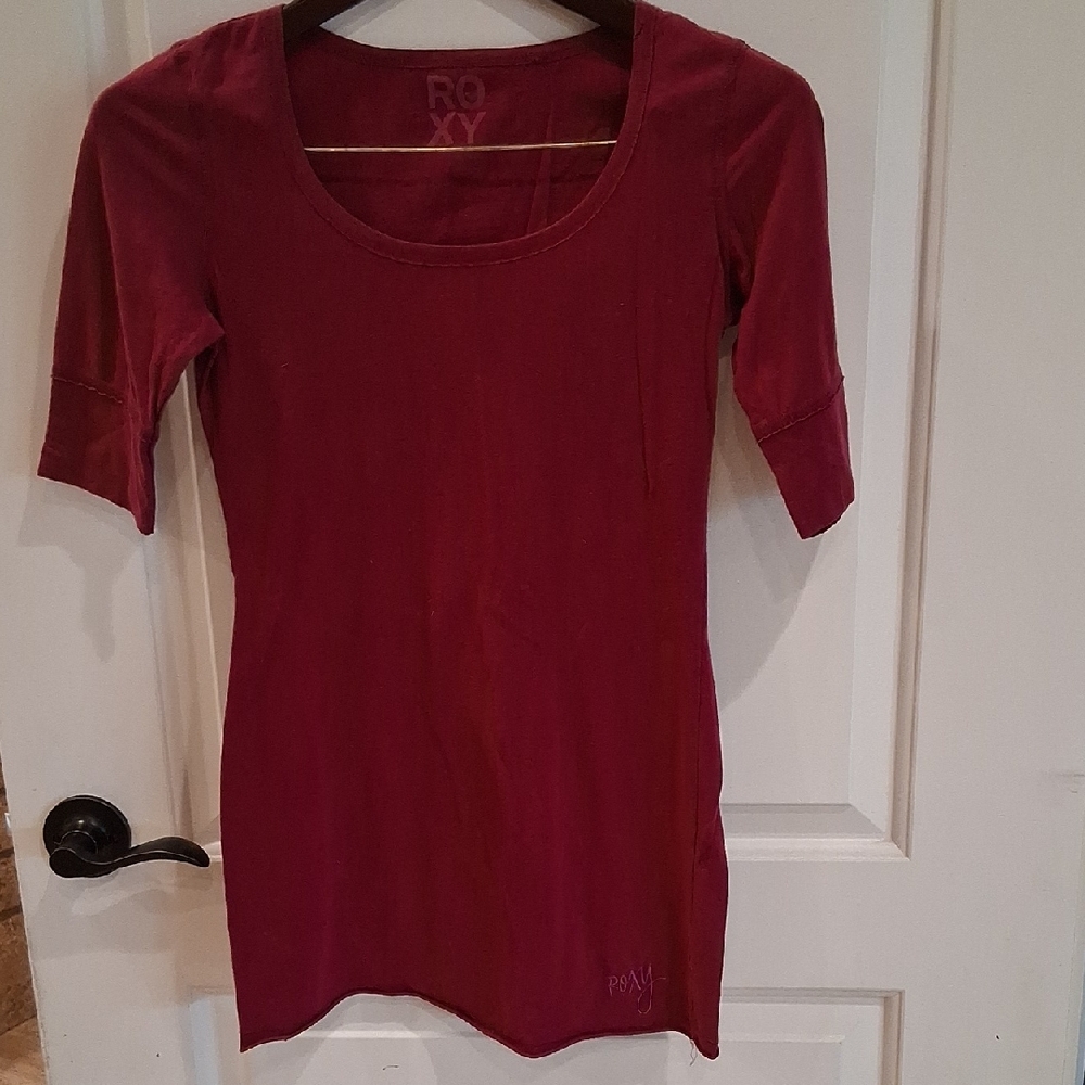 Roxy Vintage Banded Half Sleeve Long Tee Lighter Maroon Color Size Medium
